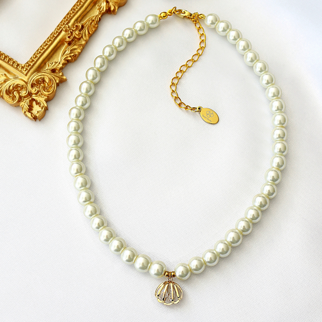 24K Muschel-Halsband aus tschechischen Perlen